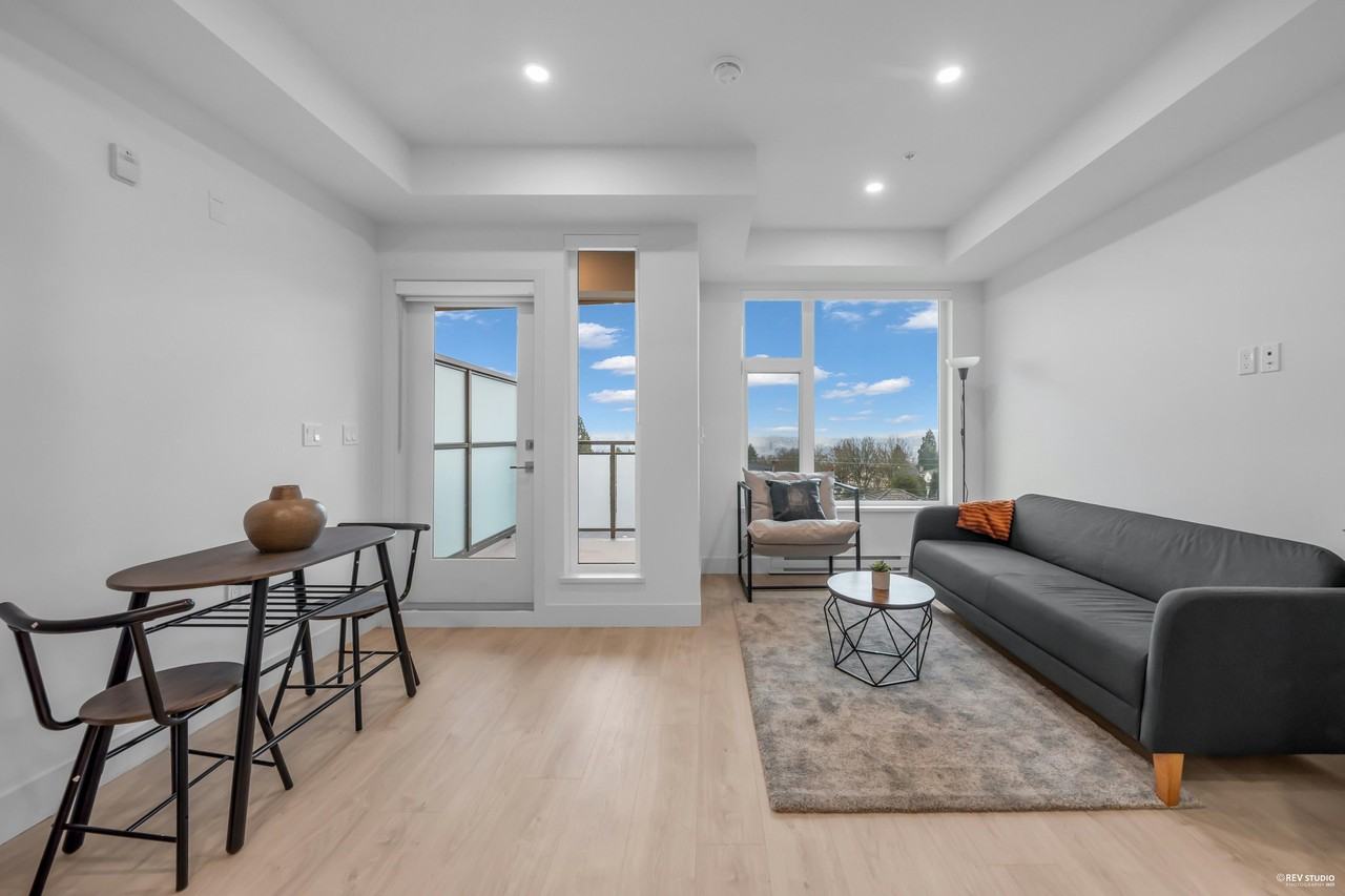 BRIO - Photo 5 of 20