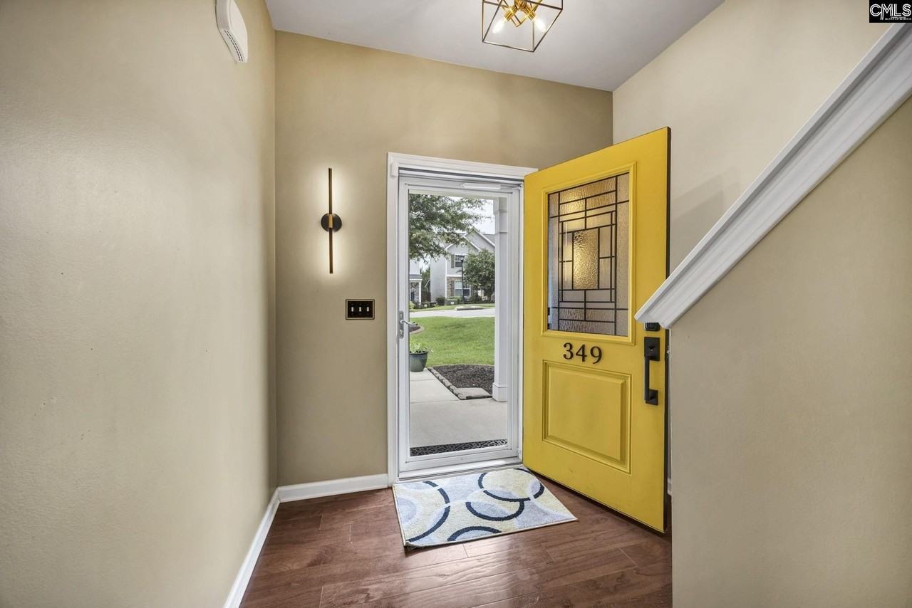 349 Gracemount Ln - Photo 4 of 50