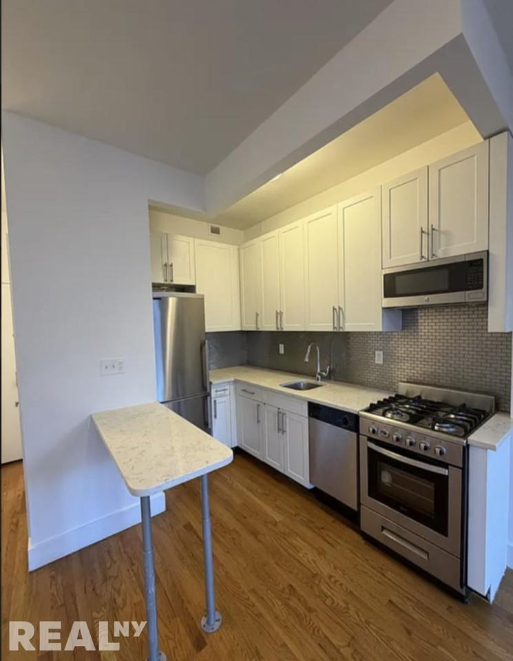 10th Avenue #3A - Photo 2 of 3