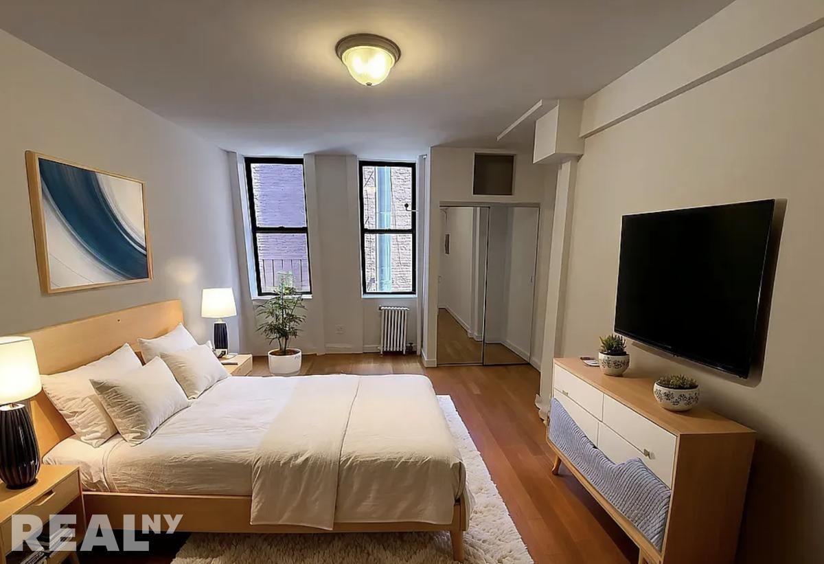 10th Avenue #2N - Photo 3 of 6