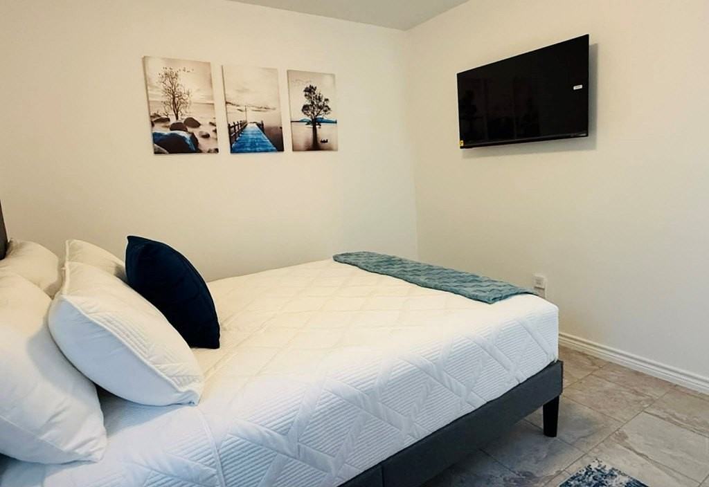 1454 E Garrison St - Photo 6 of 12