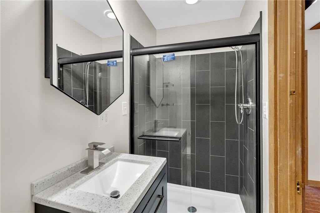 7010 Pritchard Pl - Photo 4 of 21