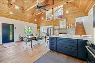 25 Miami Ave - Photo 1 of 1