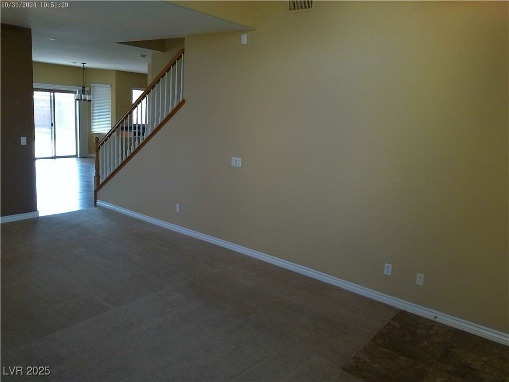 7330 Perkins Hill St - Photo 3 of 31