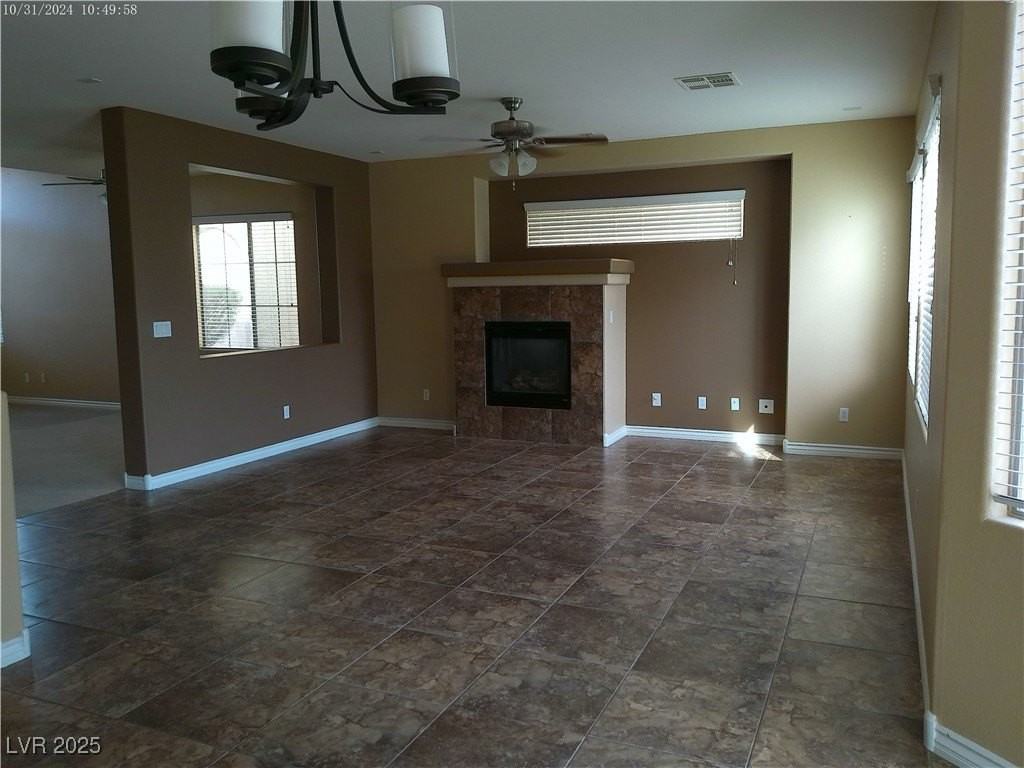 7330 Perkins Hill St - Photo 5 of 31