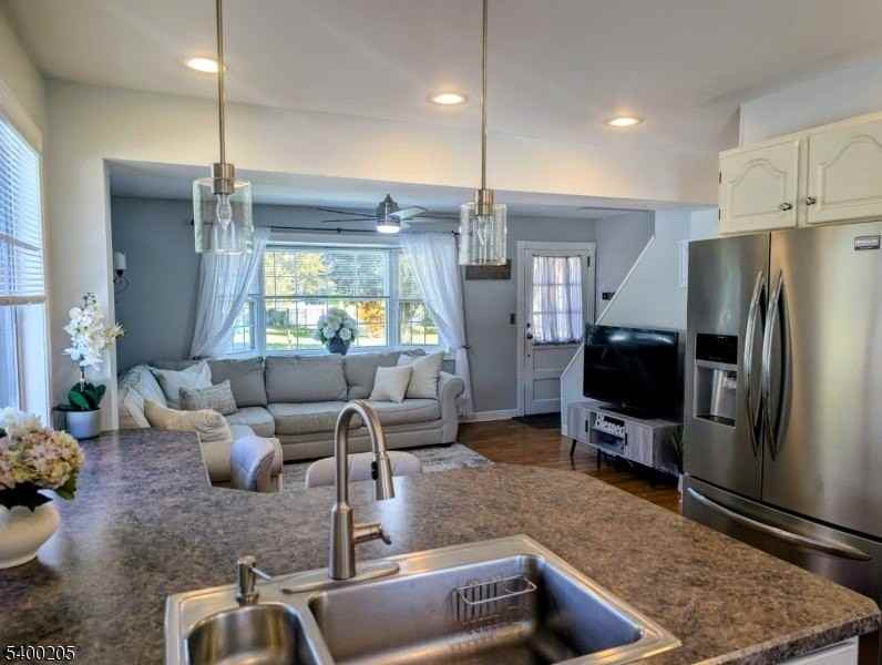 190 Oak Street - Photo 7 of 25