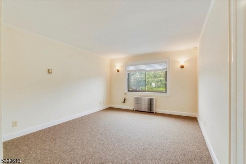 52 Hampton House Rd - Photo 7 of 22