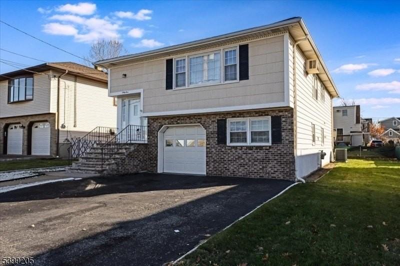 64 Gilbert Ave - Photo 3 of 25