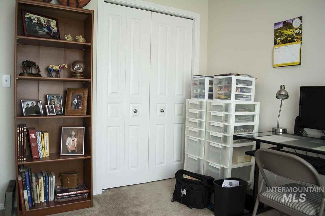 1520 Pilot St - Photo 5 of 26