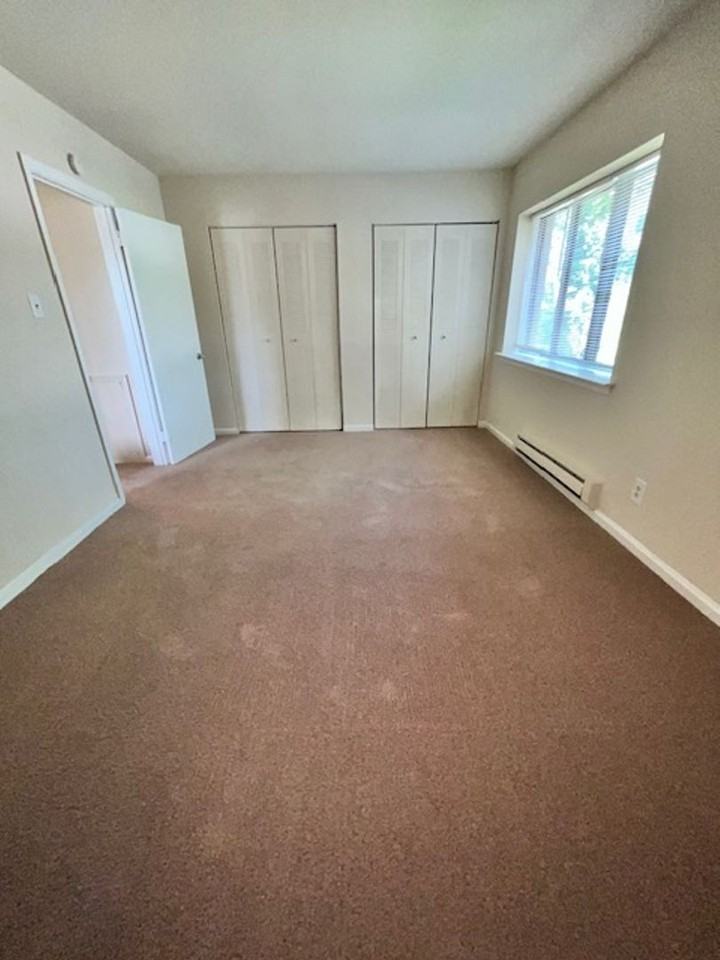 Oak Tree Apartments - Photo 4 of 30