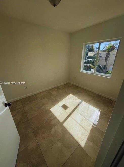 438 Nw 84th Ter #438 - Photo 7 of 20