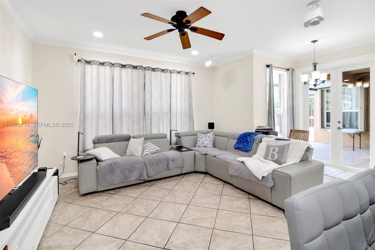 15875 Sw 149th Ln - Photo 7 of 32