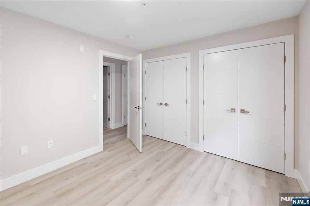 526 64th St - Photo 7 of 19