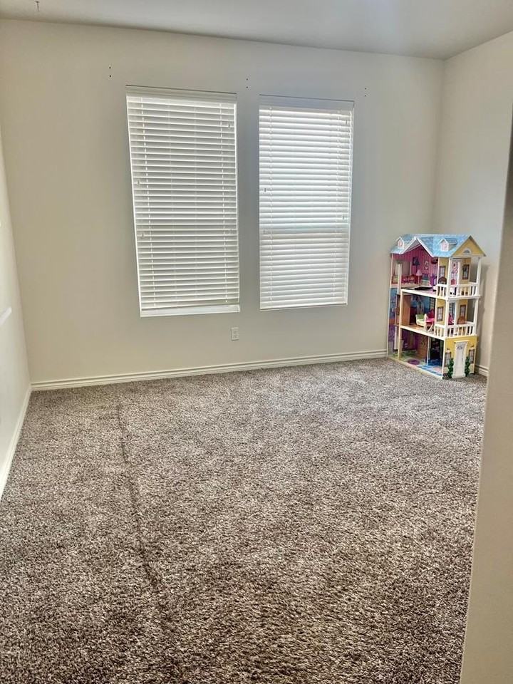 1626 Boise Dr - Photo 2 of 22