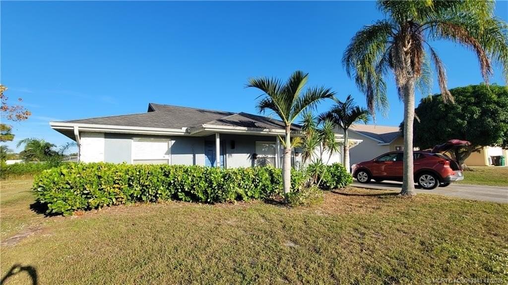 2149 Se Dolphin Rd - Photo 3 of 25