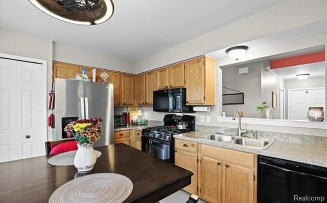 43576 Yorkville Drive - Photo 5 of 18