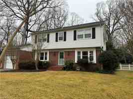 featured image of 3716 South Queensgrove Circle