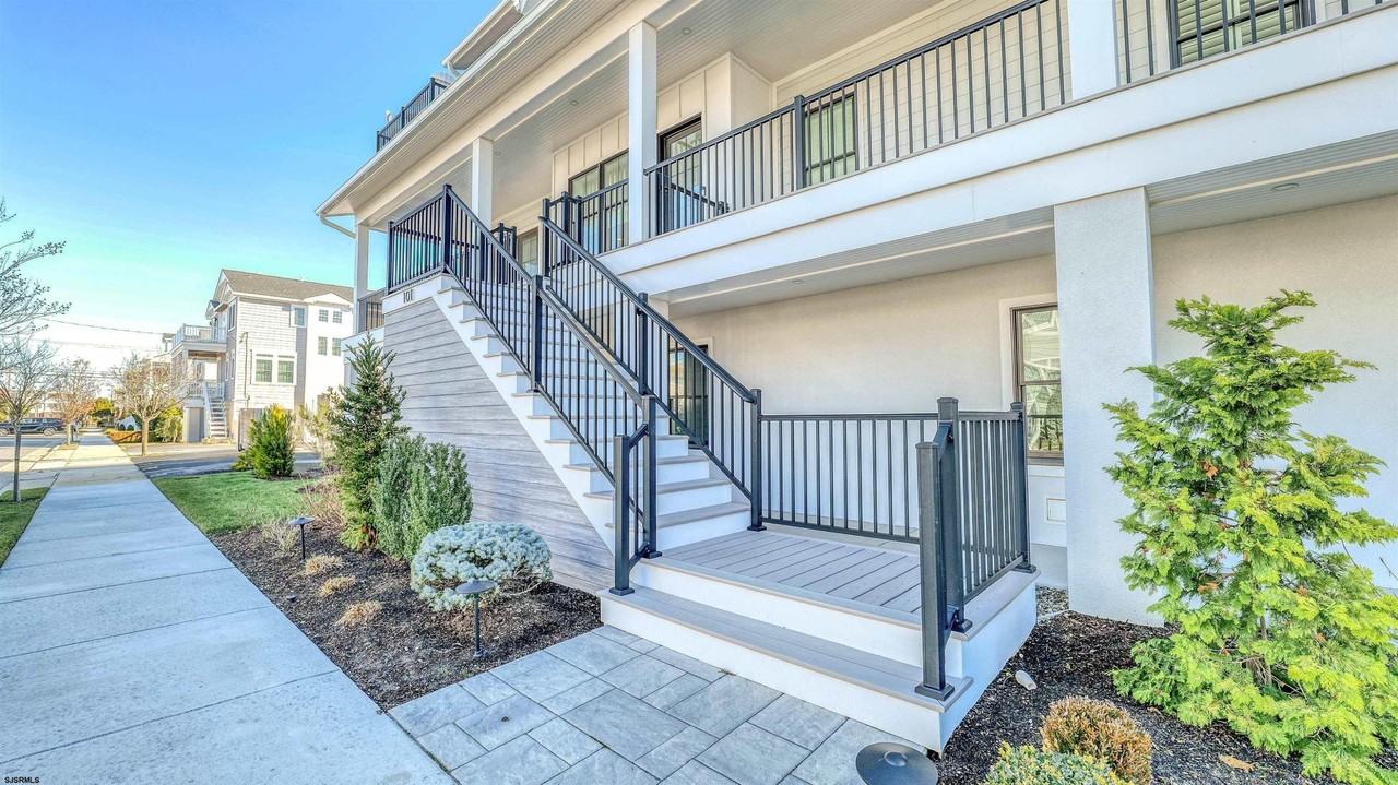 101 S Madison Ave - Photo 7 of 50