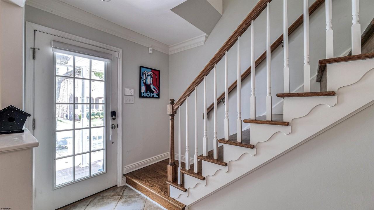 6 N Lancaster Ave - Photo 6 of 33