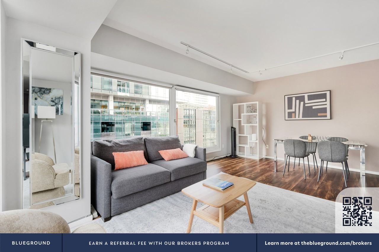 1415 2nd Ave #979 - Photo 5 of 42