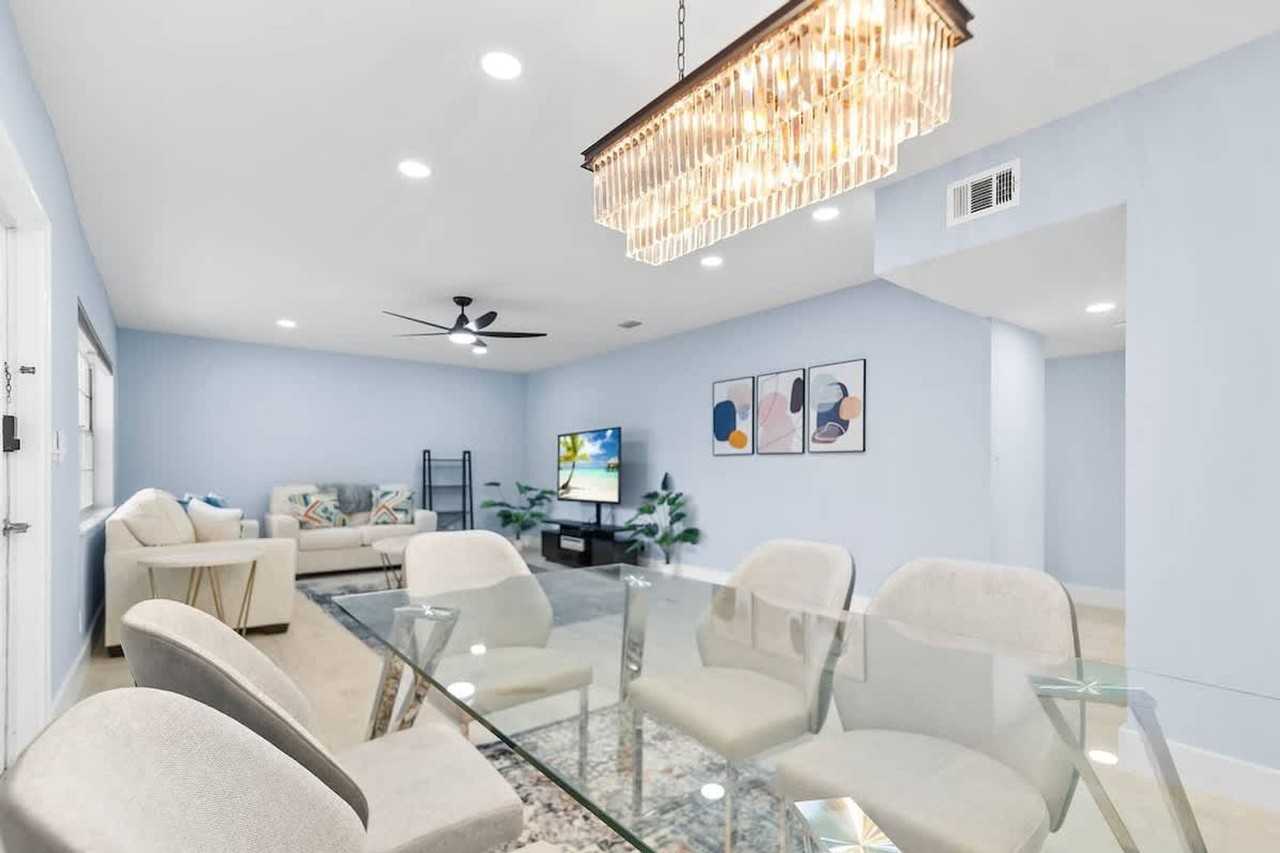 2424 Ne 9th St #1323128P - Photo 2 of 24