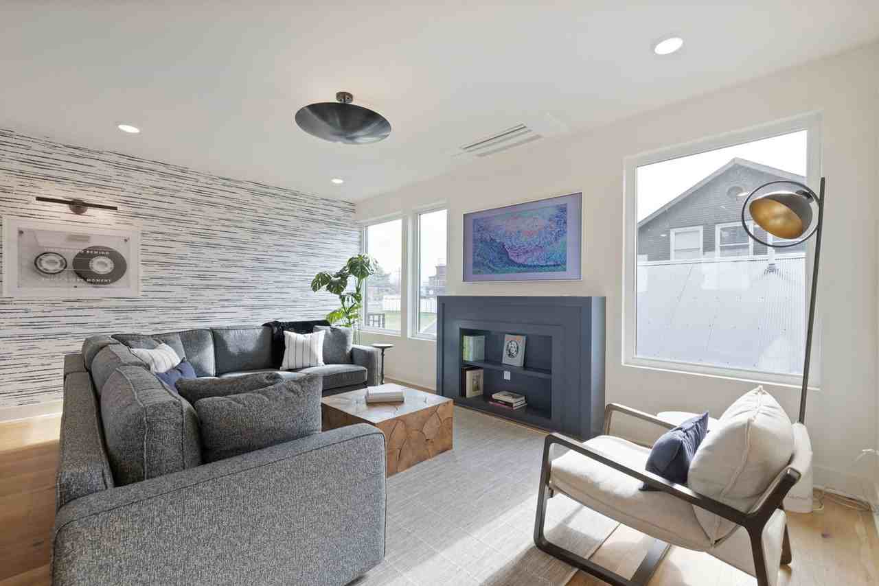 1117 3rd Ave S #1320758P - Photo 2 of 50