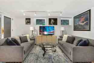 1633 North North Park Avenue - Photo 1 of 1