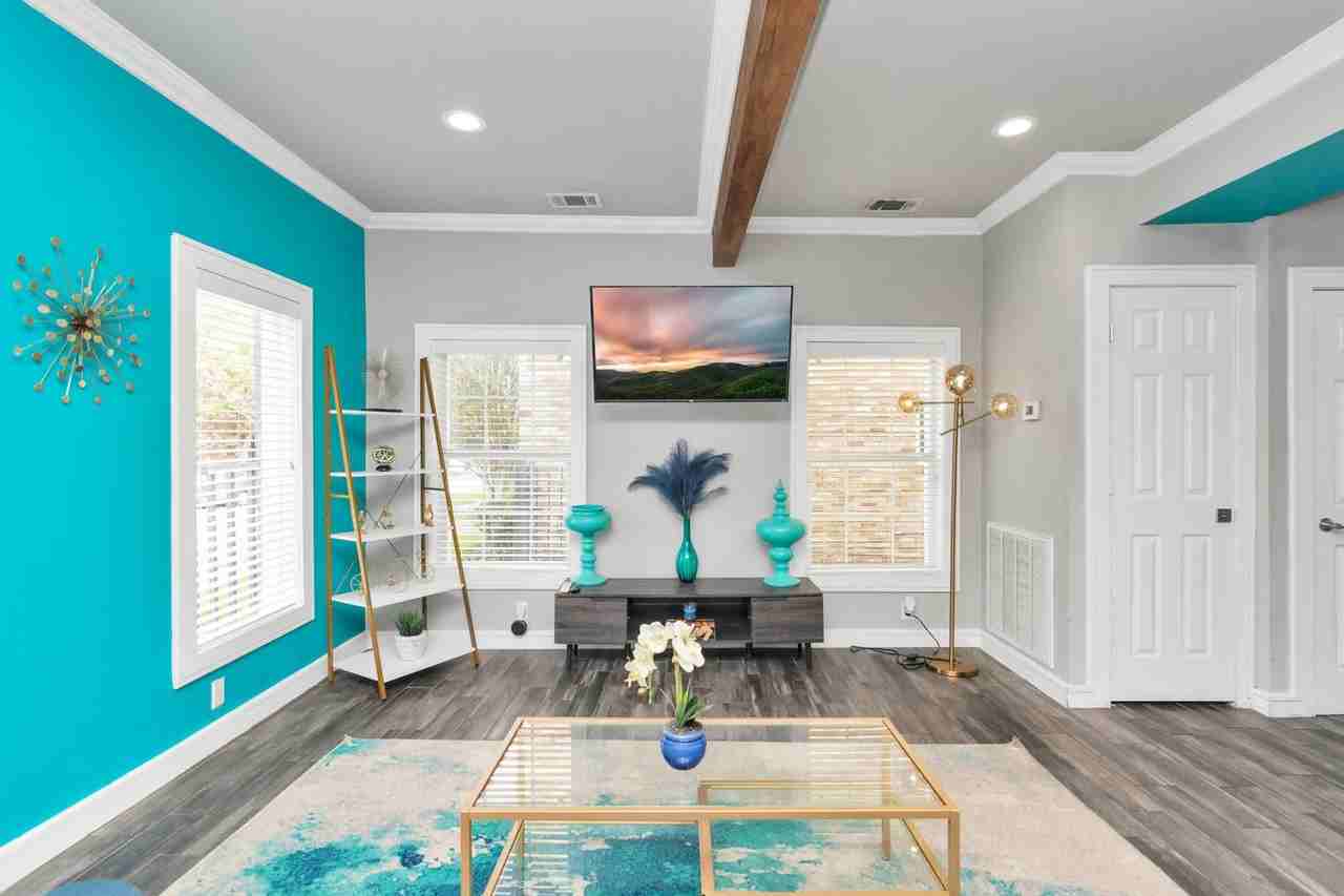 2615 Arbor St #1047947P - Photo 7 of 44