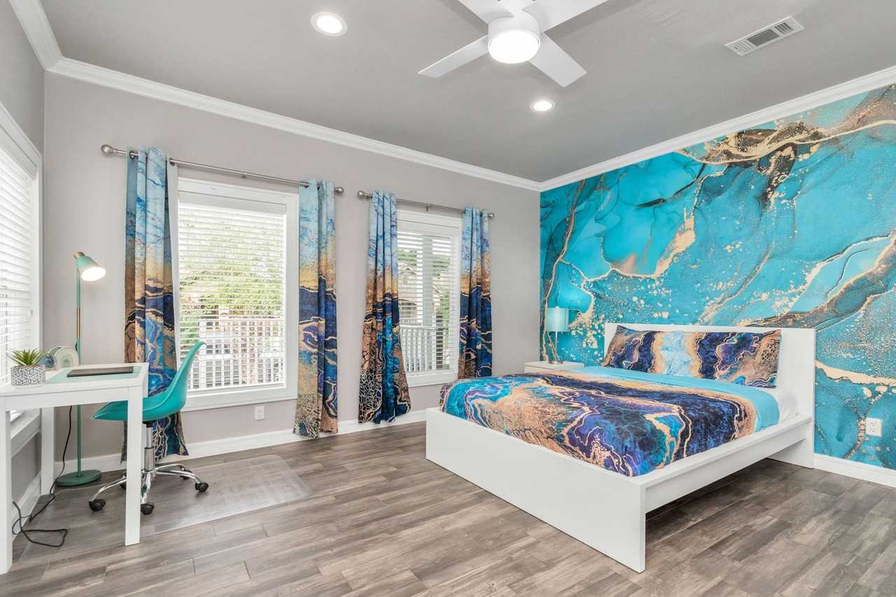 2615 Arbor St #1047947P - Photo 6 of 36