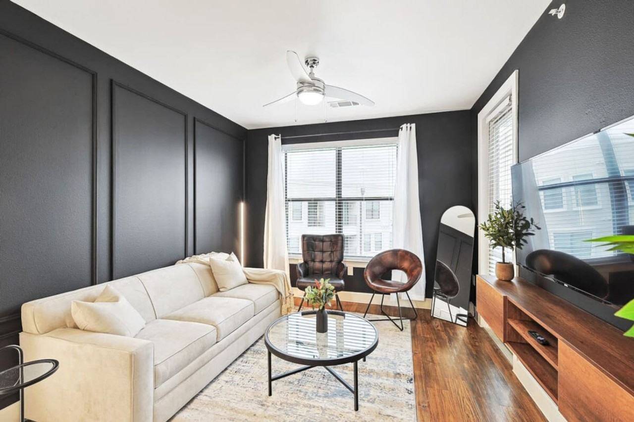 5445 Town and Country Boulevard - Photo 5 of 47