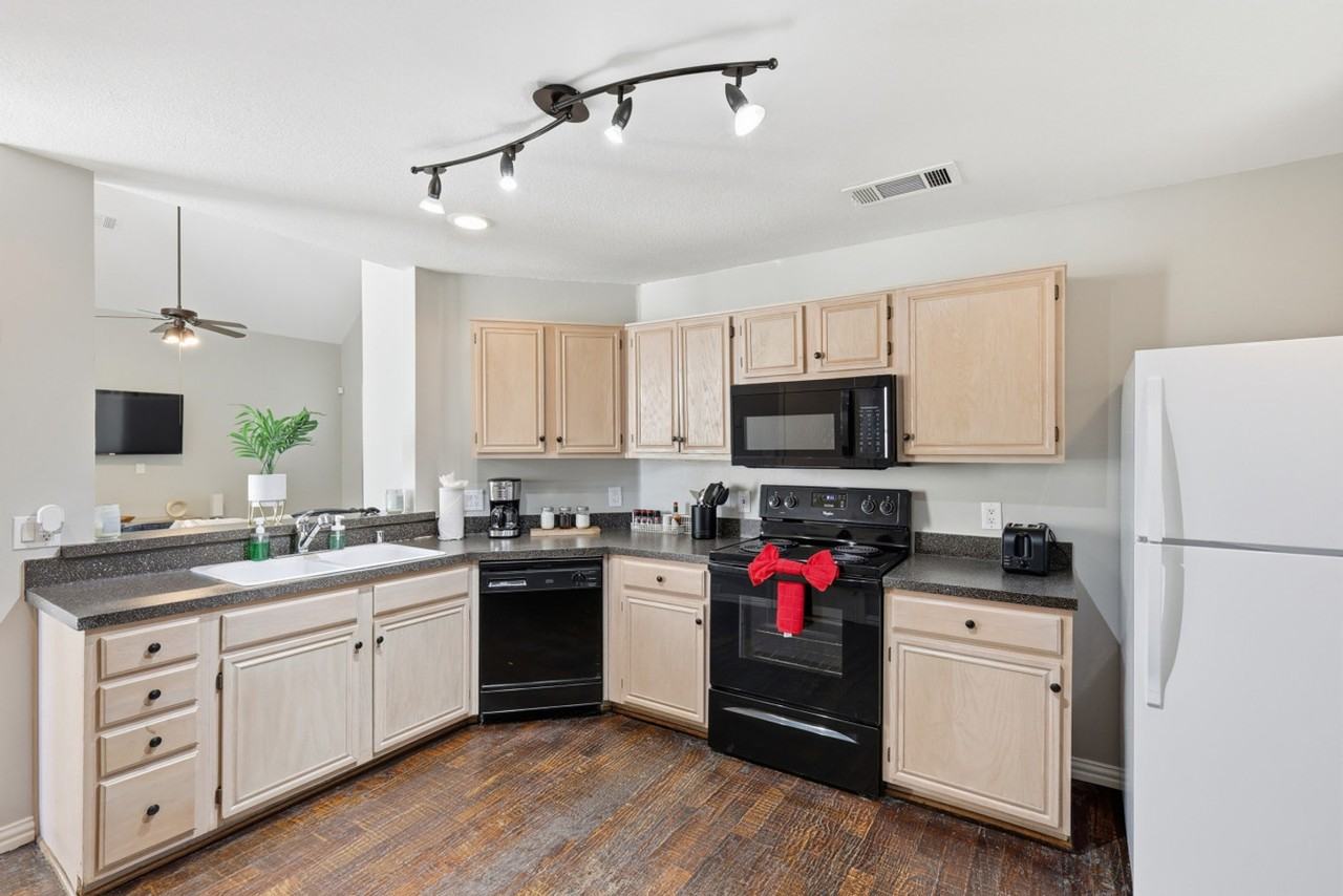 9817 Preston Vineyard Dr #1363560P - Photo 4 of 17