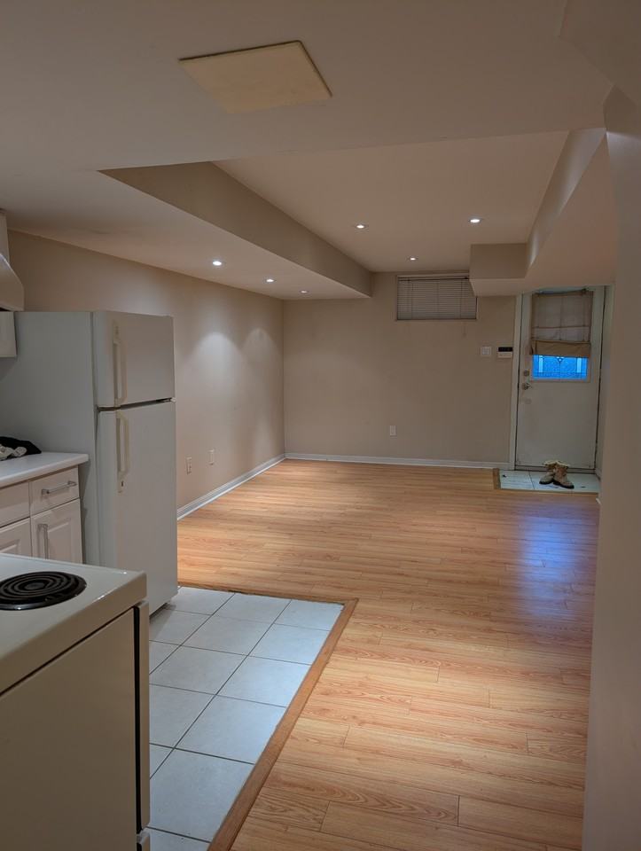 Cariboo Ave & Osler St - Photo 3 of 11