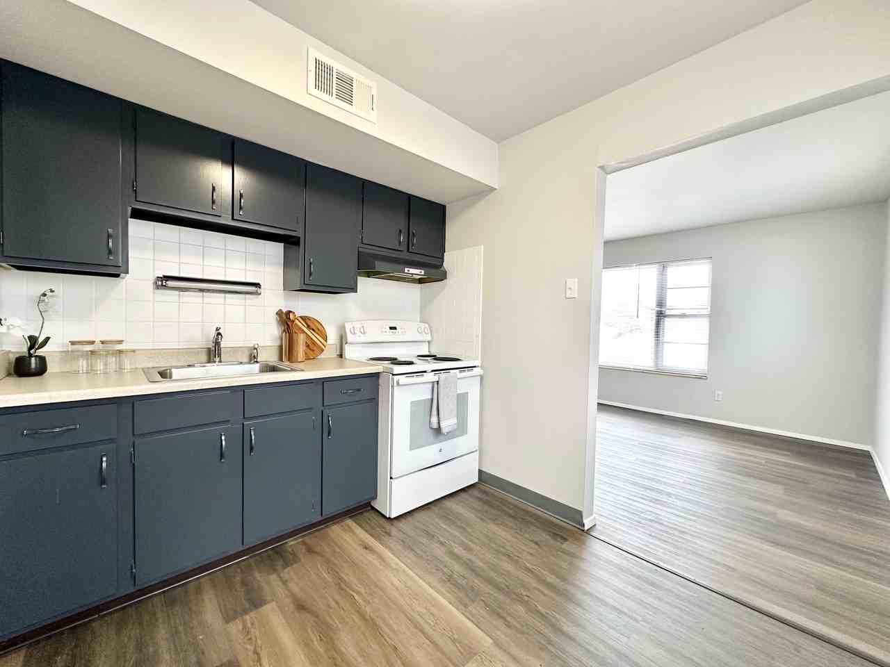 7412 Gravois Avenue #2A - Photo 3 of 11