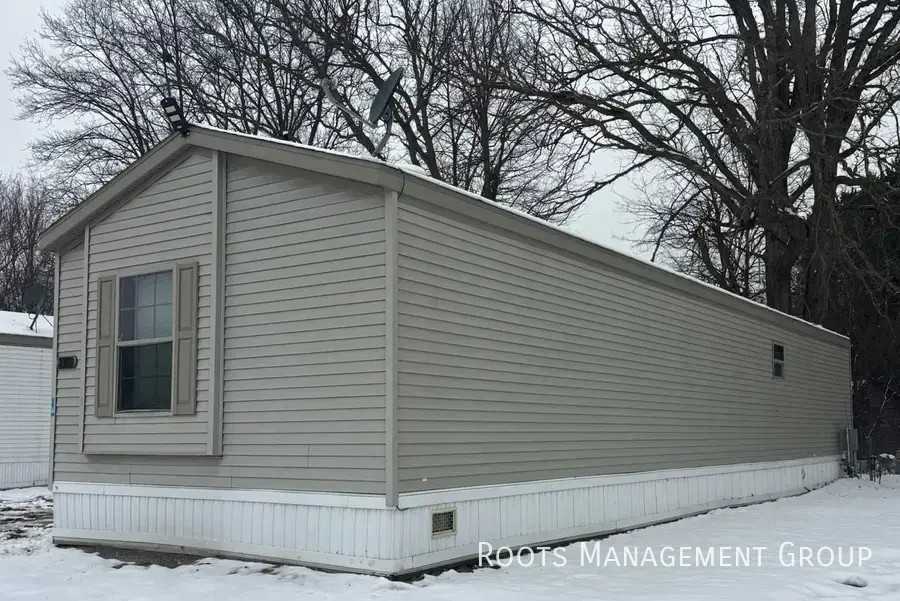 2329 Fredonia Ave - Photo 2 of 9