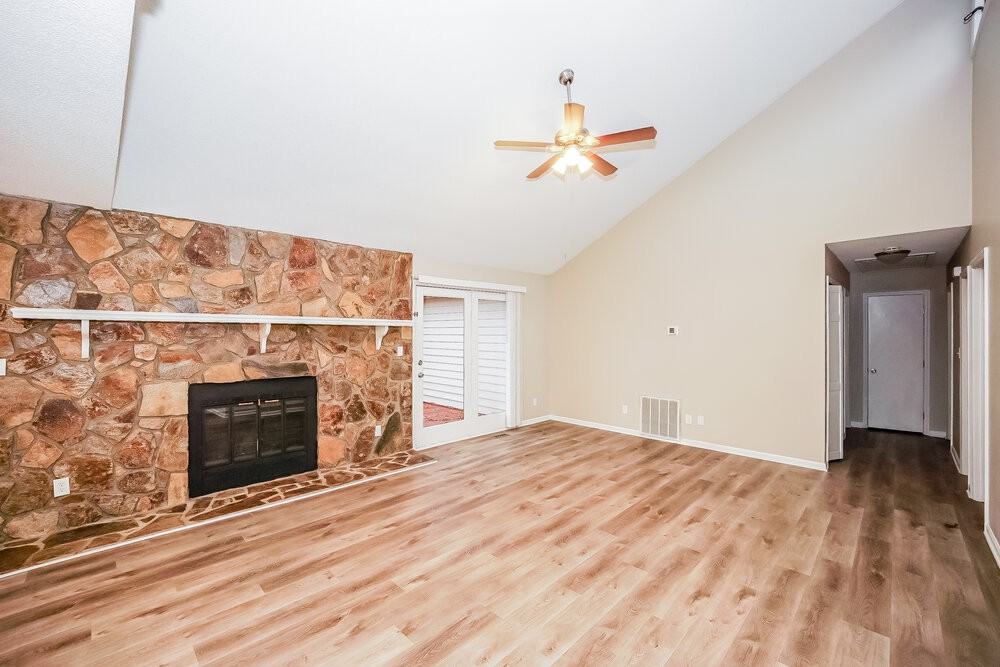 1507 Bellingham Dr #25 - Photo 5 of 16