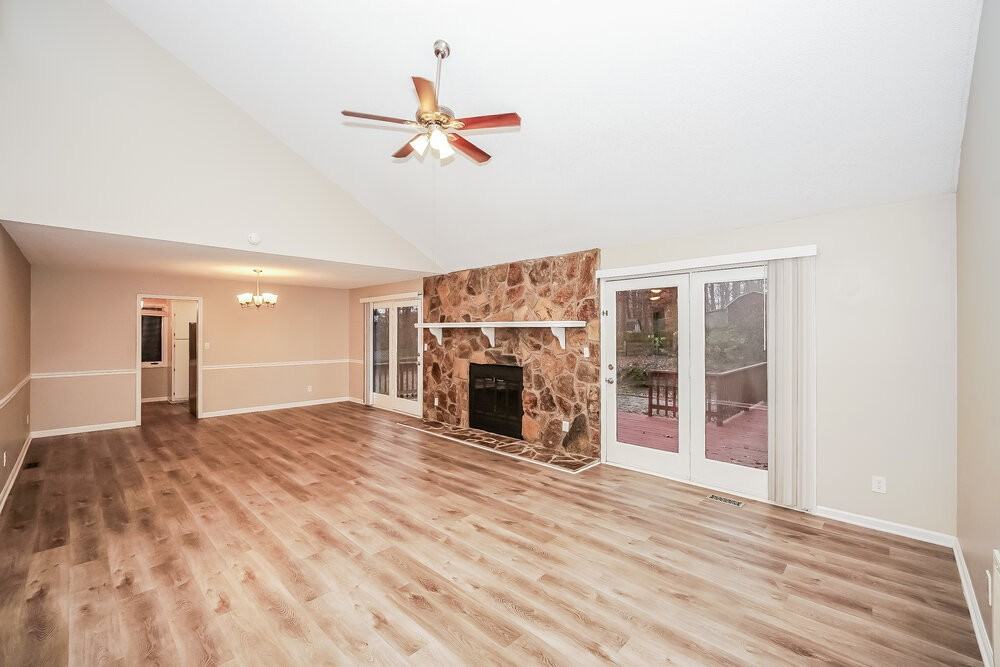 1507 Bellingham Dr #25 - Photo 6 of 16