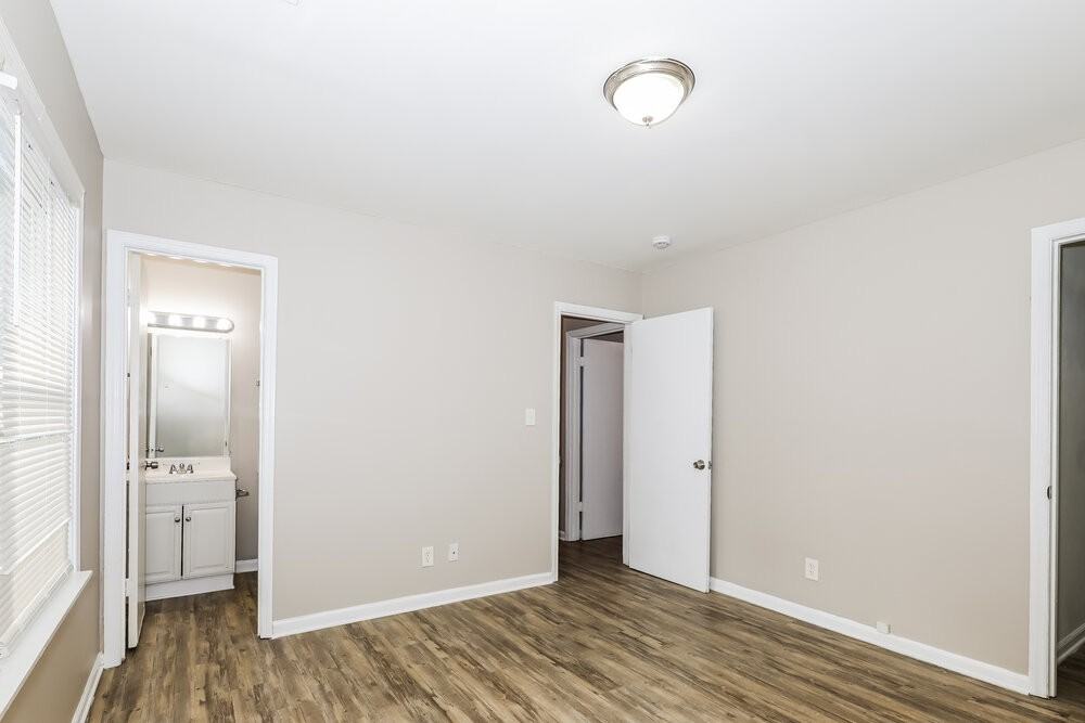 8974 Sterling Ridge Lane - Photo 7 of 16