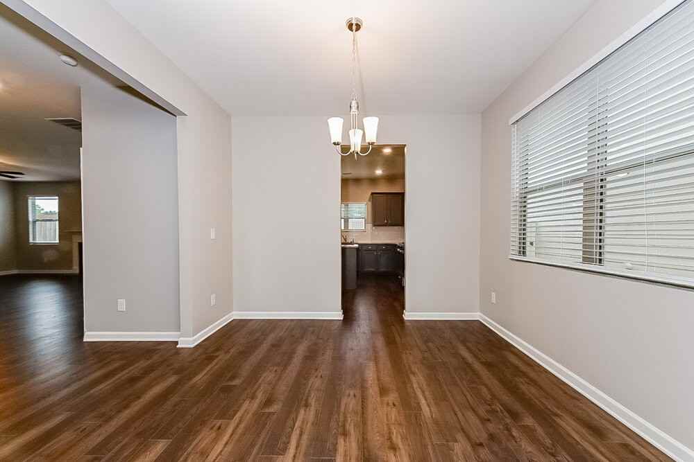 517 Emporia Loop - Photo 5 of 17