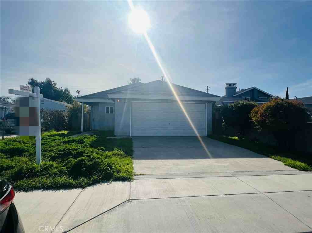 15544 Esther St #15544 - Photo 3 of 10