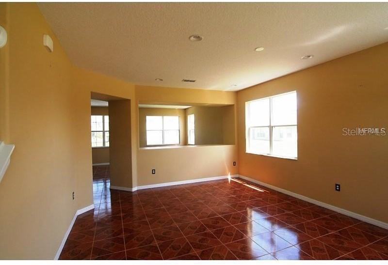 603 Alfani St #603 - Photo 3 of 10