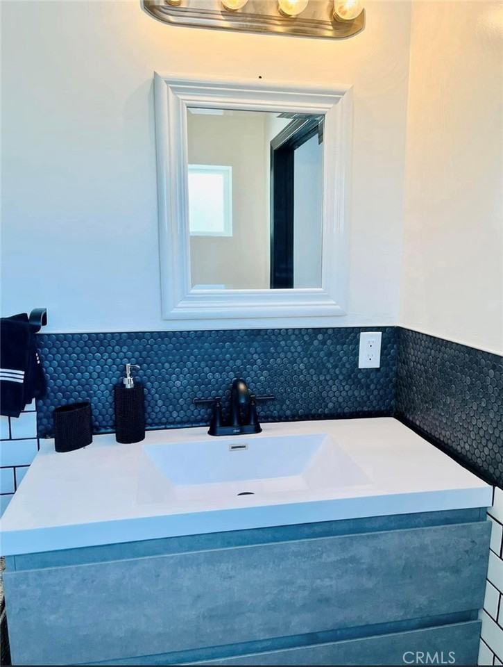 7325 Matilija Avenue #7325 - Photo 2 of 8