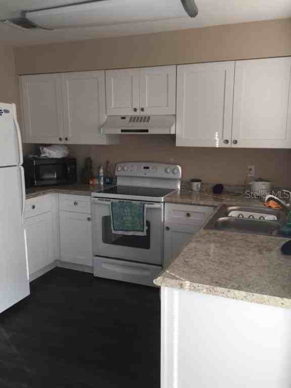 3941 Wingward Avenue #3941 - Photo 5 of 11