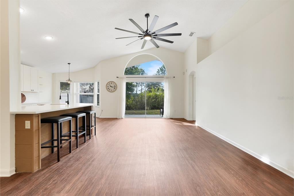 15722 Autumn Glen Ave #15722 - Photo 3 of 24