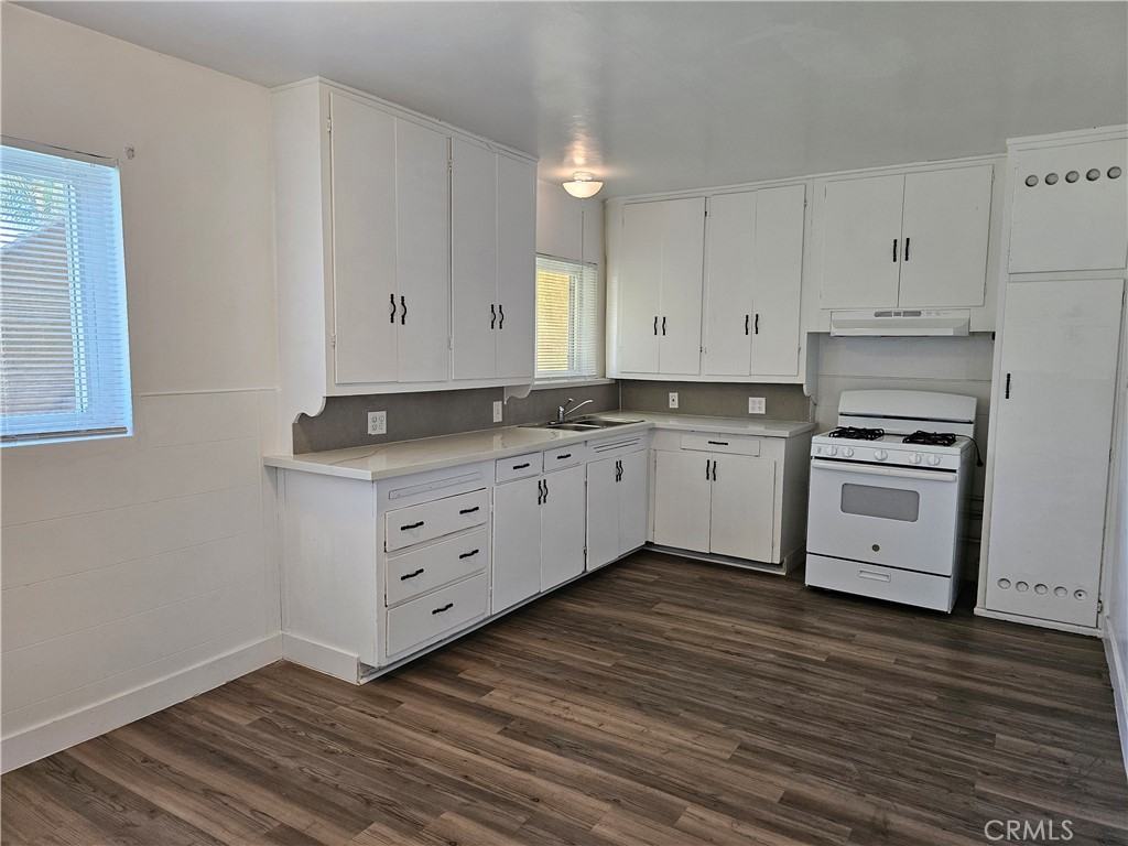 116 North Kellogg Street #116C - Photo 2 of 11