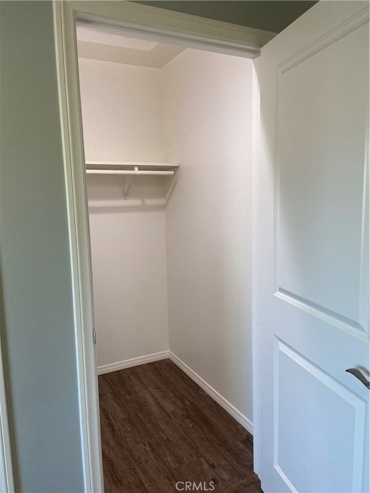 920 Aldgate Ave #920 - Photo 4 of 9