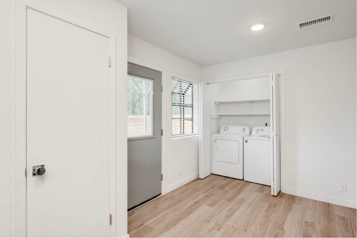 902 Airoso Cove #902C - Photo 2 of 8