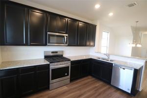 featured image of 444 English Oak Street #444
