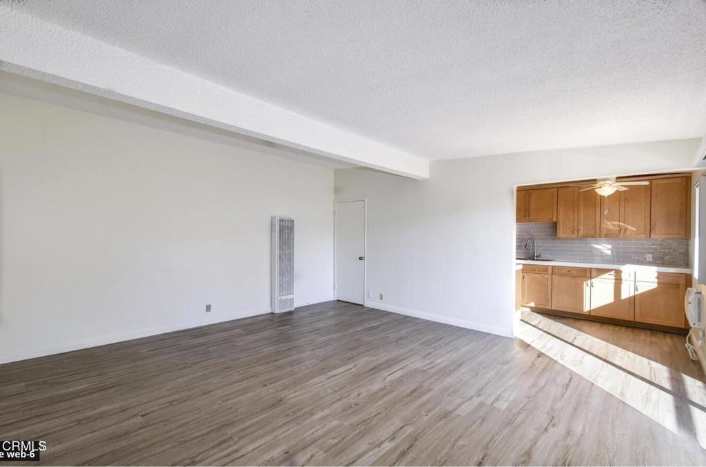 2707 Montrose Avenue #2707-10 - Photo 2 of 15