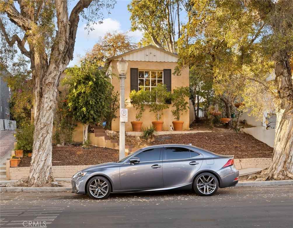 1285 South Dunsmuir Avenue #1285 - Photo 6 of 11