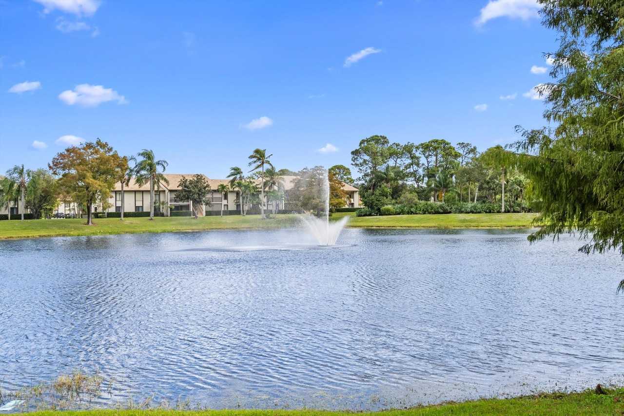 2732 Sw Matheson Ave #2732112H2 - Photo 4 of 18